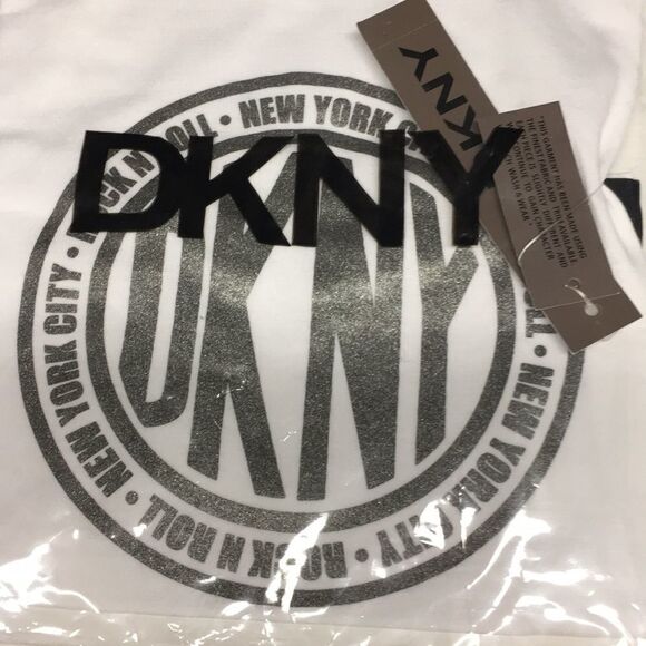 NWT 🦕 DKNY T-shirt - Picture 3 of 4